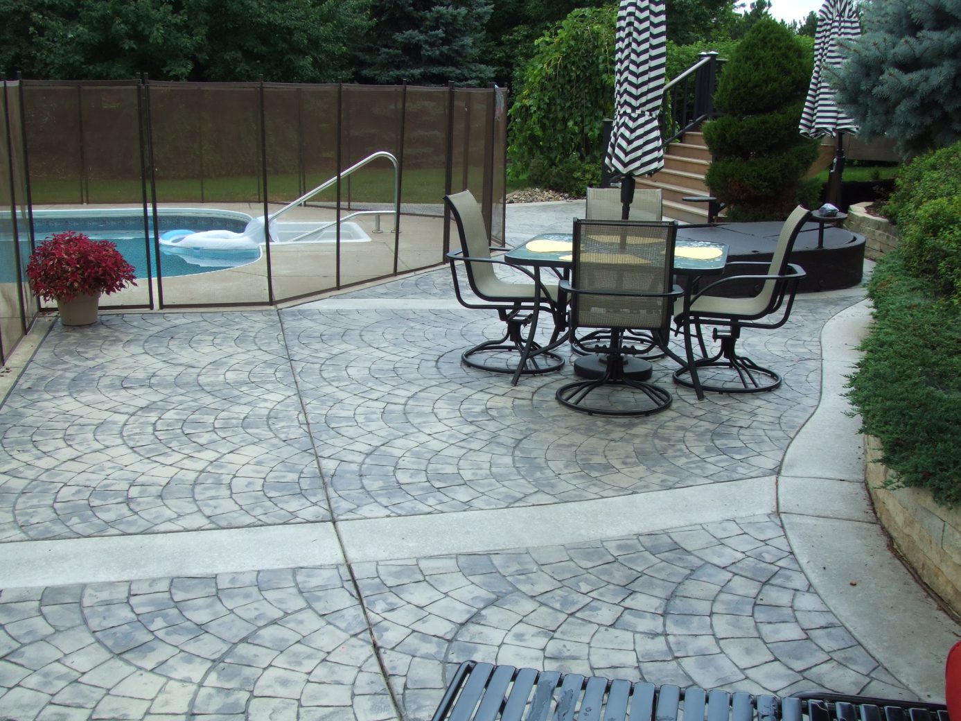 European Fan Stamp Concrete At Poolside
